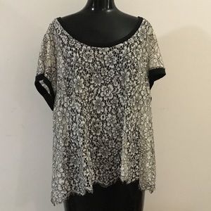 Torrid Size 3 (3X) Sheer Lacy Floral SS Top